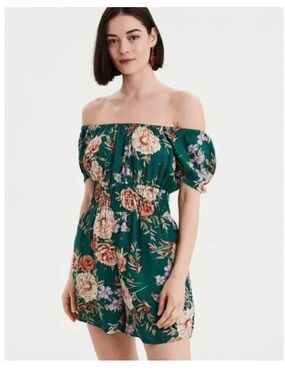 American Eagle Outfitters Green Floral Romper Size Small